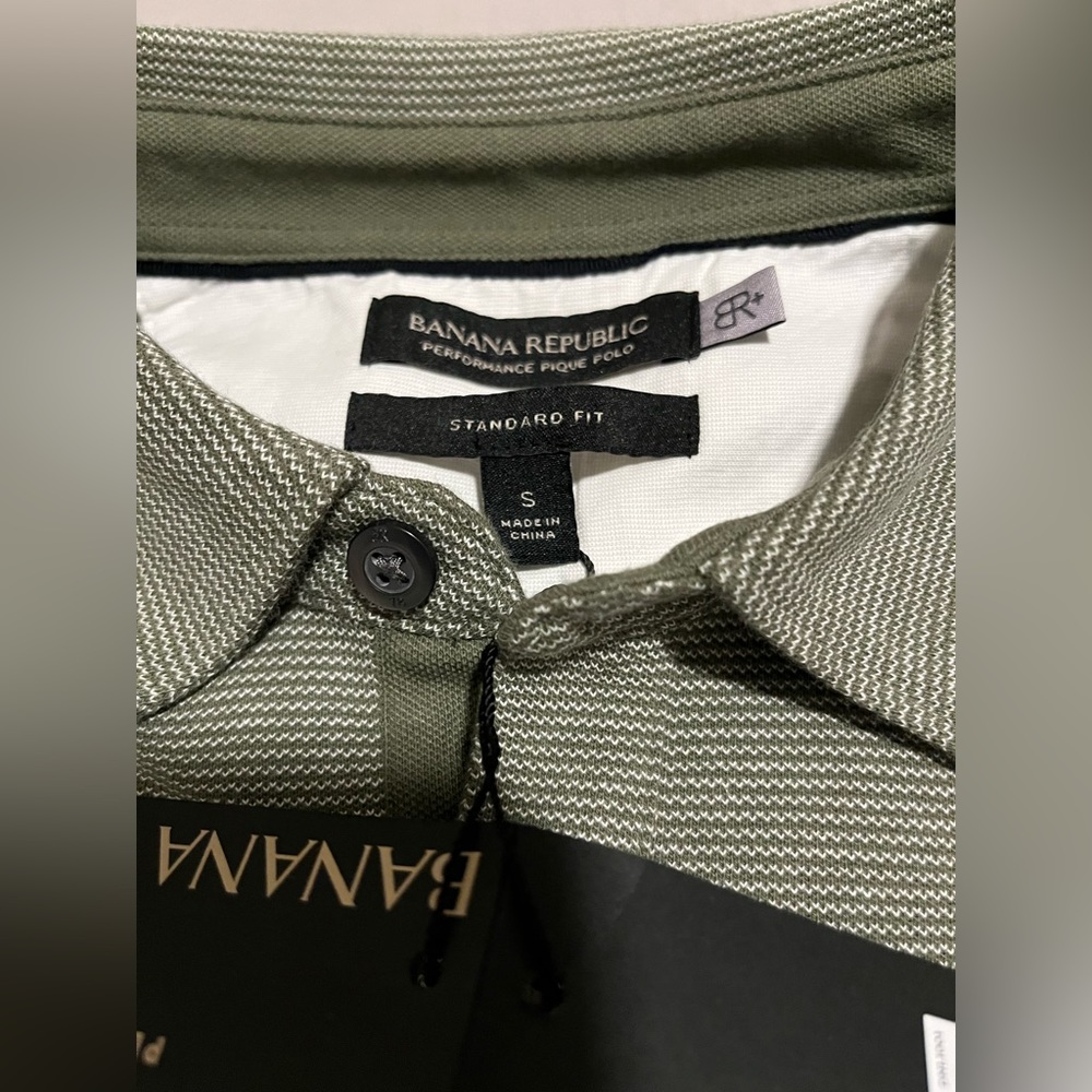 Banana Republic NWT Mens Green w/ White Stripes Polo Small